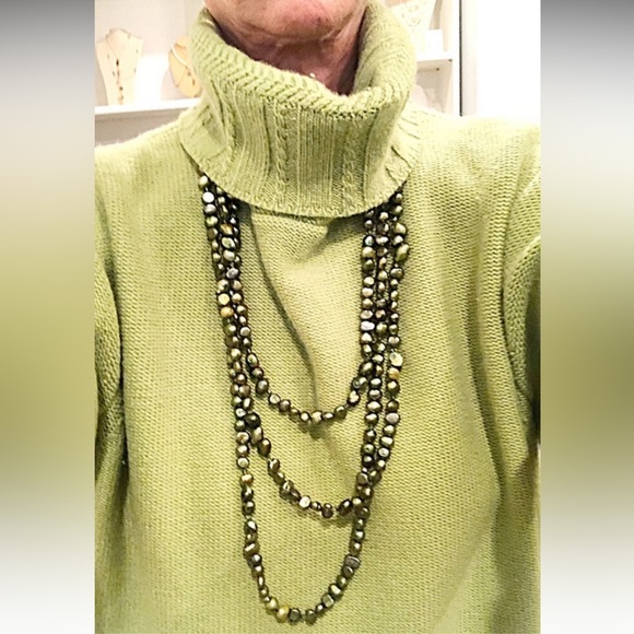 Freshwater Peridot Green 100” Strand of Pearls With Stainless Steel Clasp, NWT - Picture 4 of 6